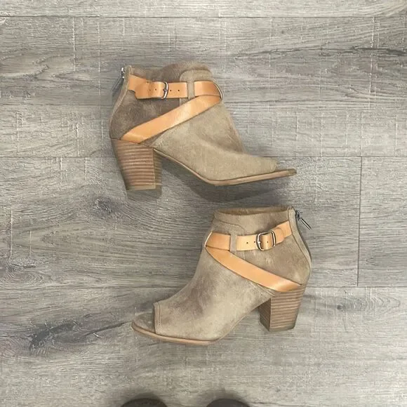 Lucky Brand Leather Peep Toe Wedges Size 6.5 - Picture 1 of 7